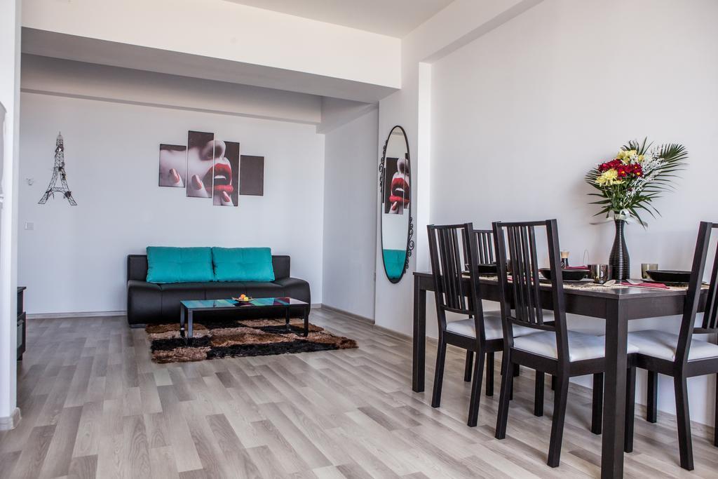 Oasis By The Sea - Summerland Apartment 마마이아 외부 사진